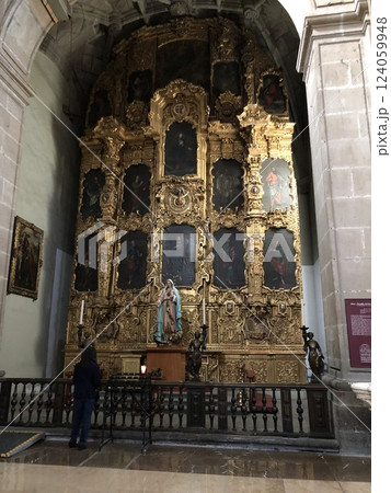 Mexico City, Mexico - 11.13.2019: Details of iconostasis in interior of Cathedral of Assumption of the Blessed Virgin Mary 124059948