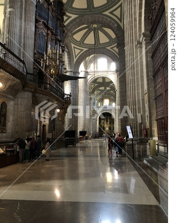 Mexico City, Mexico - 11.13.2019: Interior of the Cathedral of the Dormition of the Blessed Virgin Mary Mexico City, Mexico - 11.13.2019: Interior of the Cathedral of the Dormition of the Blessed Virgin Mary 124059964