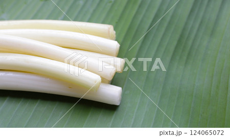 Fresh lotus rootlet on banana leaf 124065072