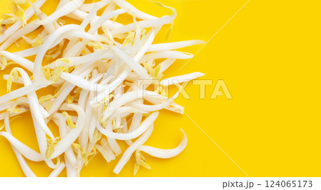 Bean sprouts on yellow background 124065173