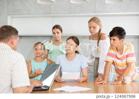 Social services worker visit Social services worker visit 124067996