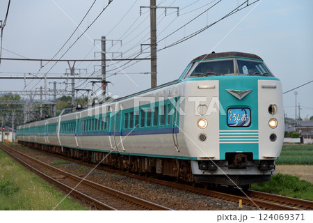 阪和線を走る381系L特急くろしお9両の写真素材 [124069371] - PIXTA