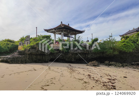 Pura Bias Tugel Nusa Dua Temple. 124069920