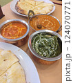 インドカレー3種とナン 124070771