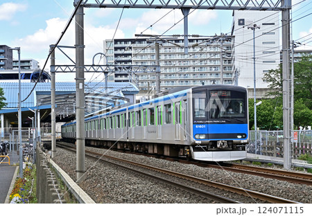鉄道 私鉄:東武 野田線 60000系 61601F 流山おおたかの森駅 鉄道 私鉄:東武 野田線 60000系 61601F 流山おおたかの森駅 124071115