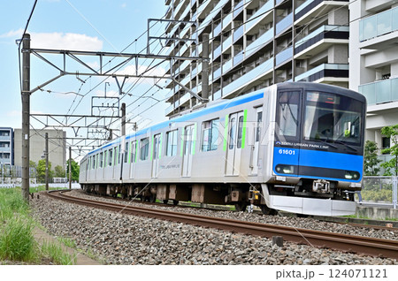 鉄道　私鉄：東武 野田線　60000系　61601F 124071121
