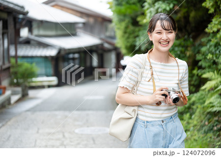 女子旅 カメラ女子 旅行 女子旅 カメラ女子 旅行 124072096
