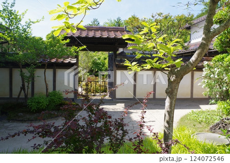 備北丘陵公園豪農屋敷建物の景色 備北丘陵公園豪農屋敷建物の景色 124072546