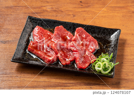 ロース 124078107