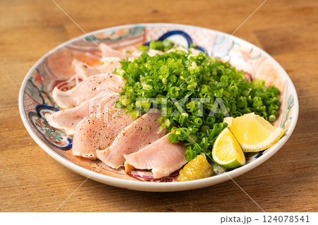 もも叩き 124078541