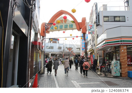 JR 高円寺駅 駅前商店街 JR 高円寺駅 駅前商店街 124086374
