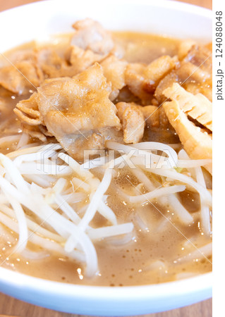 美味しい豚肉ラーメン 124088048
