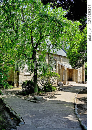 中山道安中宿散歩：日本キリスト教団安中教会　群馬県安中市 124089398