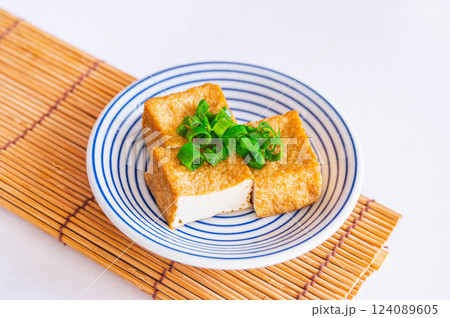 揚げ豆腐 揚げ豆腐 124089605