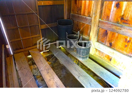 白川郷　合掌造り　民家園　野外博物館　中野義盛家　ヘンチャ　オトシヘンチャ　便所　 124092780
