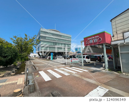 滑川市民交流プラザ(富山県滑川市) 124096349