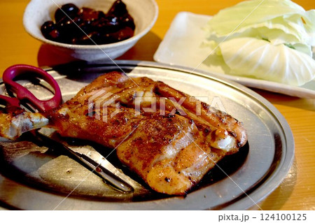 丸亀の骨付き鳥 124100125