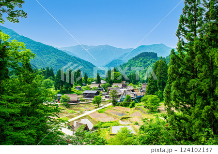 富山県 五箇山 相倉合掌造り集落 相倉展望台からの風景 世界遺産 富山県 五箇山 相倉合掌造り集落 相倉展望台からの風景 世界遺産 124102137