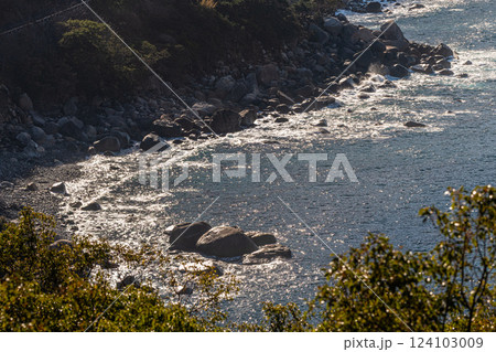 西部林道地域の海 洋上アルプス屋久島(冬 西部林道地域の海 洋上アルプス屋久島(冬 124103009