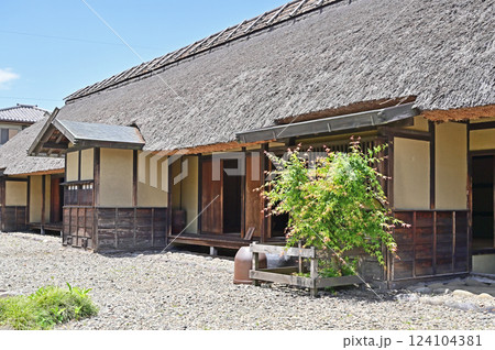 中山道安中宿散歩：旧安中藩武家長屋　安中市安中 124104381