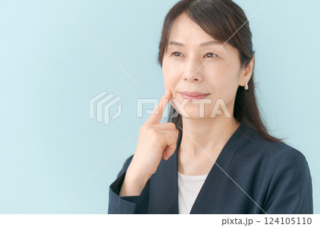 働く女性のビューティー 働く女性のビューティー 124105110