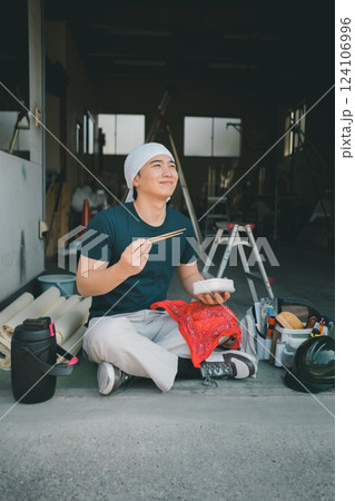 interior finishing interior finishing 124106996