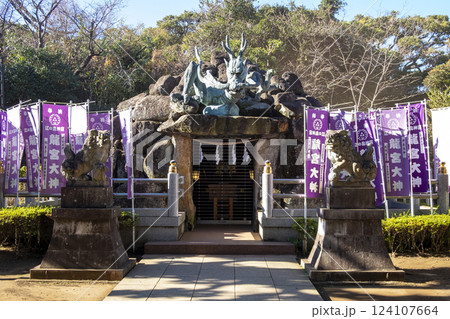 江島神社で話題のパワースポット「龍宮(わだつみのや)」 (神奈川県藤沢市江ノ島) 江島神社で話題のパワースポット「龍宮(わだつみのや)」 (神奈川県藤沢市江ノ島) 124107664