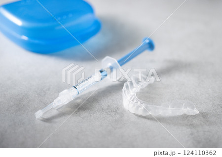 ホームホワイトニングのマウスピース 124110362