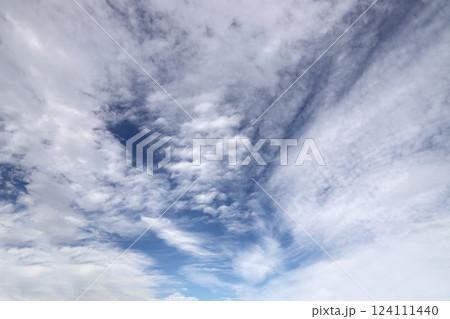 青空と白い雲 青空と白い雲 124111440