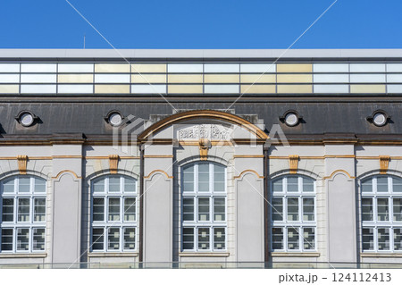 京都府立図書館（京都市左京区岡崎成勝寺町） 124112413