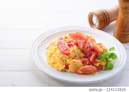 家庭料理　トマトと卵の炒め物 124113926