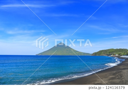 【鹿児島県】長崎鼻から望む開聞岳(指宿) 【鹿児島県】長崎鼻から望む開聞岳(指宿) 124116379