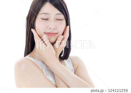 若い女性の美容イメージ 若い女性の美容イメージ 124121259