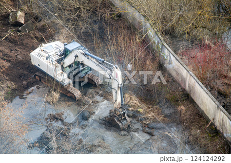 Repair of Main Water Pipeline Break Repair of Main Water Pipeline Break 124124292