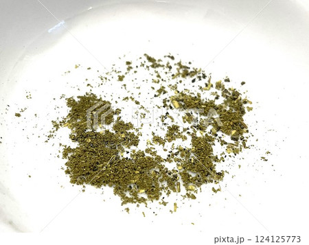 独特の風味が豊かな粉山椒5 124125773