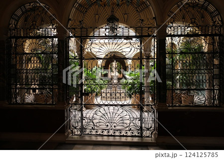 スペイン セビリアの町並み スペイン セビリアの町並み 124125785