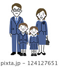 正装の4人家族 124127651