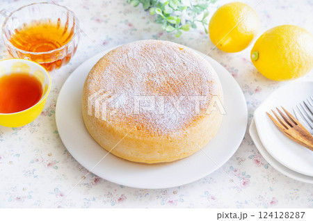 レモンヨーグルトケーキ 124128287