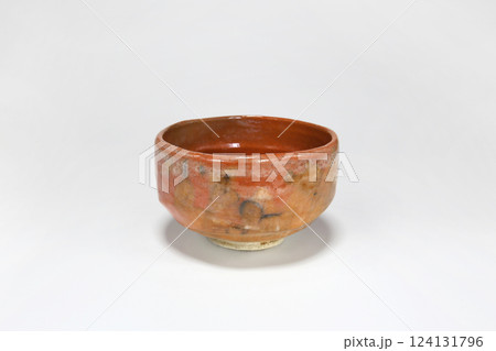 茶碗　楽焼　日本の陶器 124131796