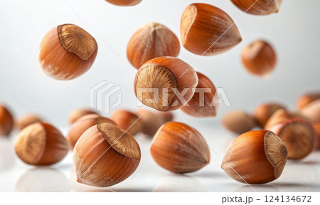 Nuts for health: hazelnuts strengthen the immune system and reduce appetite 124134672