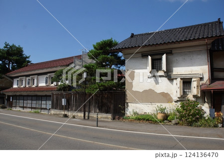 喜多方の町並み 蔵の町 大森邸(レトロ商店街通り) 喜多方の町並み 蔵の町 大森邸(レトロ商店街通り) 124136470