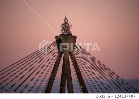 Grand Olympic Bridge, in the shape of the Olympic torch, over the Han River in Seoul, South Korea 124137407
