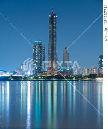 Night view of Han river Hangang and urban cityscape of Seoul, capital of South Korea Night view of Han river Hangang and urban cityscape of Seoul, capital of South Korea 124137714