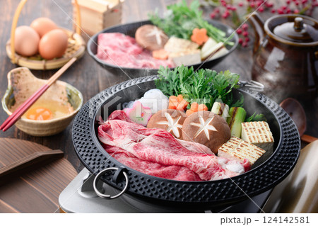 すき焼き （ 国産和牛 ） 124142581