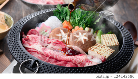 すき焼き （ 国産和牛 ） 124142586