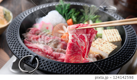すき焼き （ 国産和牛 ） 124142598