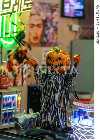 Bars and clubs in Itaewon commercial district known for its nightlife and expat population, in Seoul, South Korea 124150345