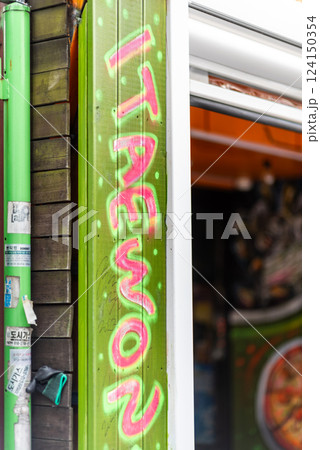Bars and clubs in Itaewon commercial district known for its nightlife and expat population, in Seoul, South Korea 124150354