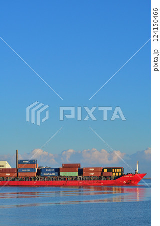 新潟東港　コンテナターミナル（新潟県） 124150466