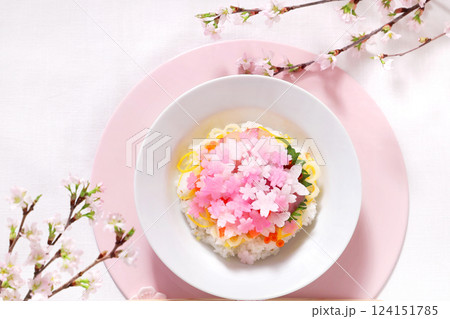お花見さくらちらし寿司　お花見桜ちらし　海鮮さくら散らし寿司  124151785